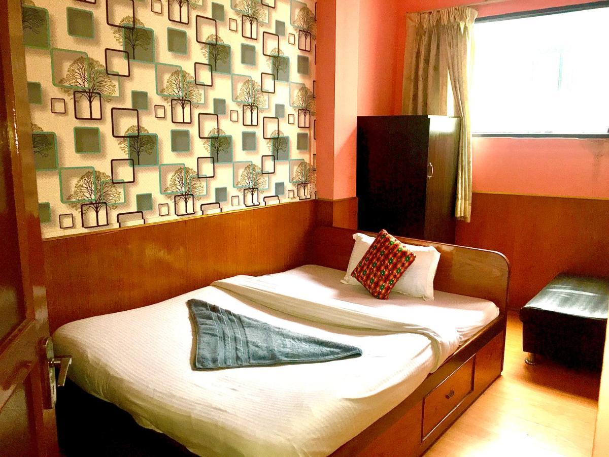 קטמנדו Hotel Plumeria Inn מראה חיצוני תמונה